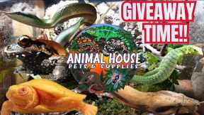 Visiting Animal House Pets and Supplies! Giveaway Time!!!